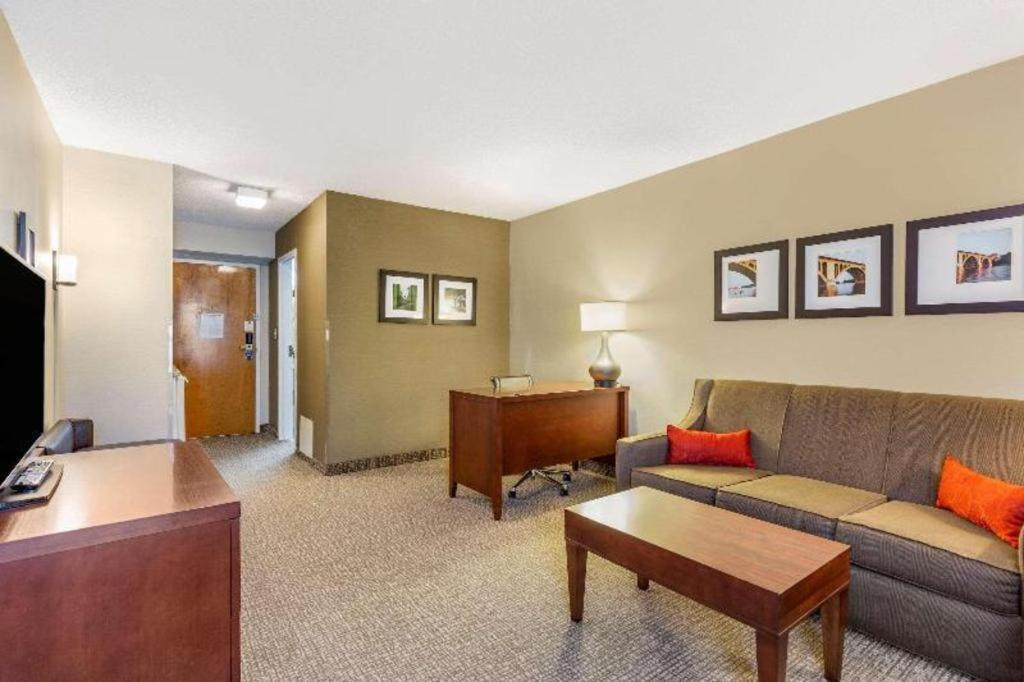 Comfort Inn Quantico Stafford Exterior photo