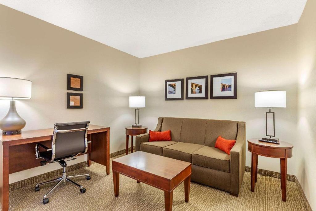 Comfort Inn Quantico Stafford Exterior photo